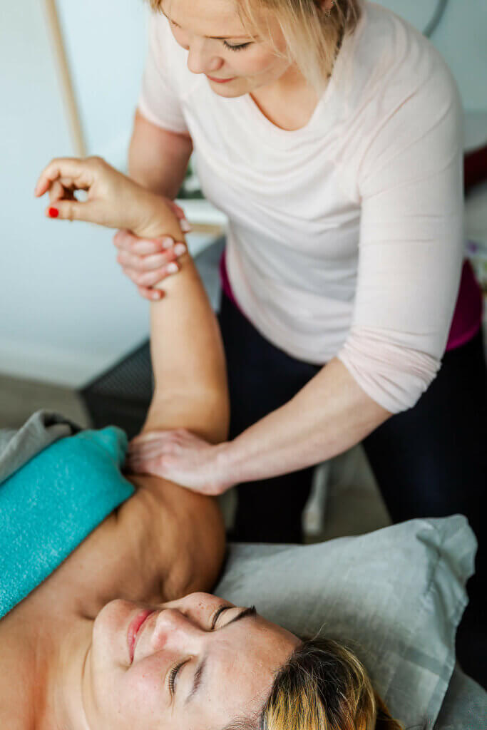 massage therapy for women bristol